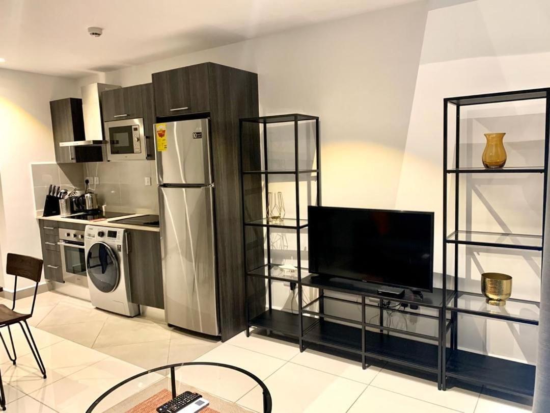 One Bedroom Apartment At A Embassy Gardens Cantonments Accra Eksteriør bilde